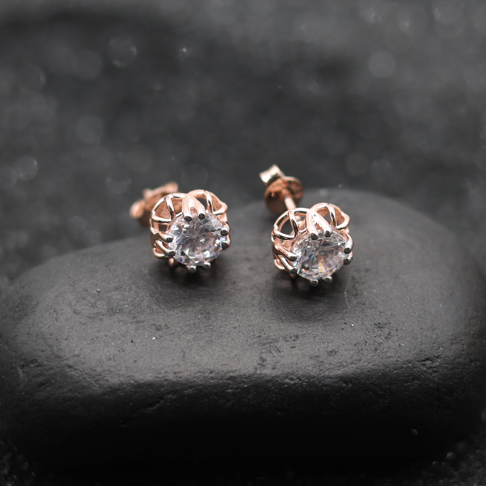 Floral Round Cut Diamond Silver Rose Gold Plated Earring For Women