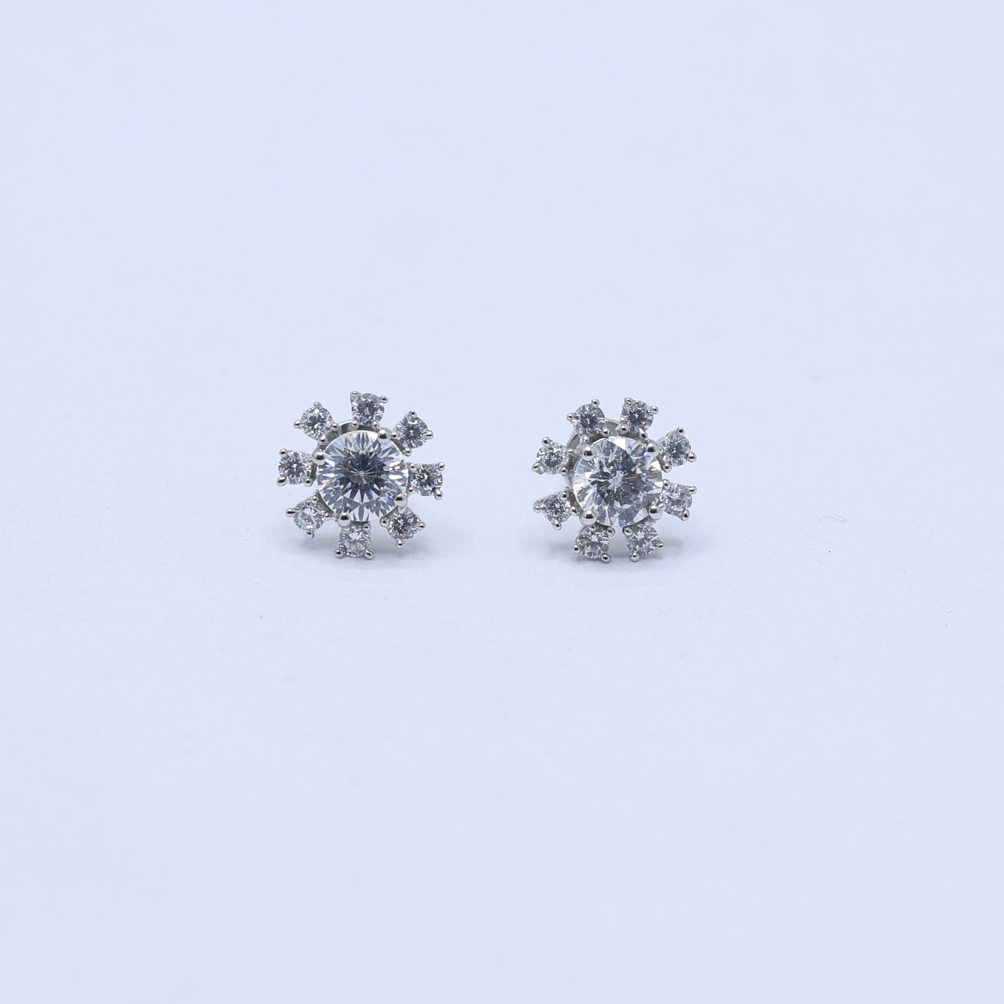 Snowflake-Inspired White Gold Silver Radiant Earrings For Woman