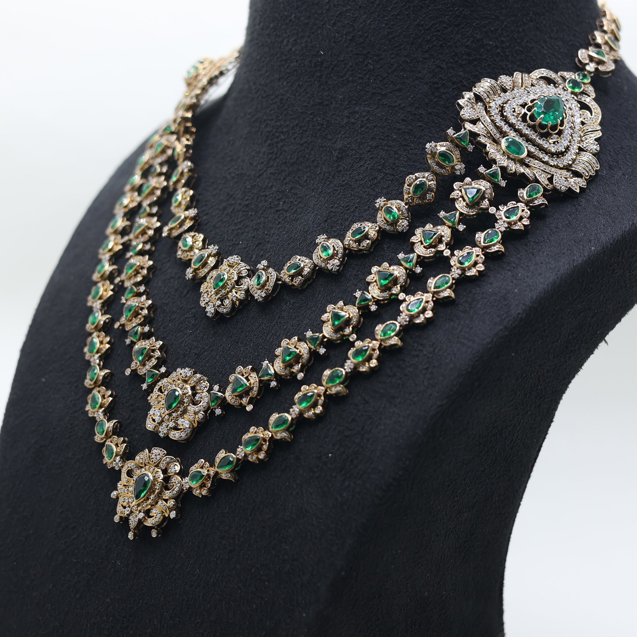 Antique Floral Diamond-Encrusted Necklace For Women