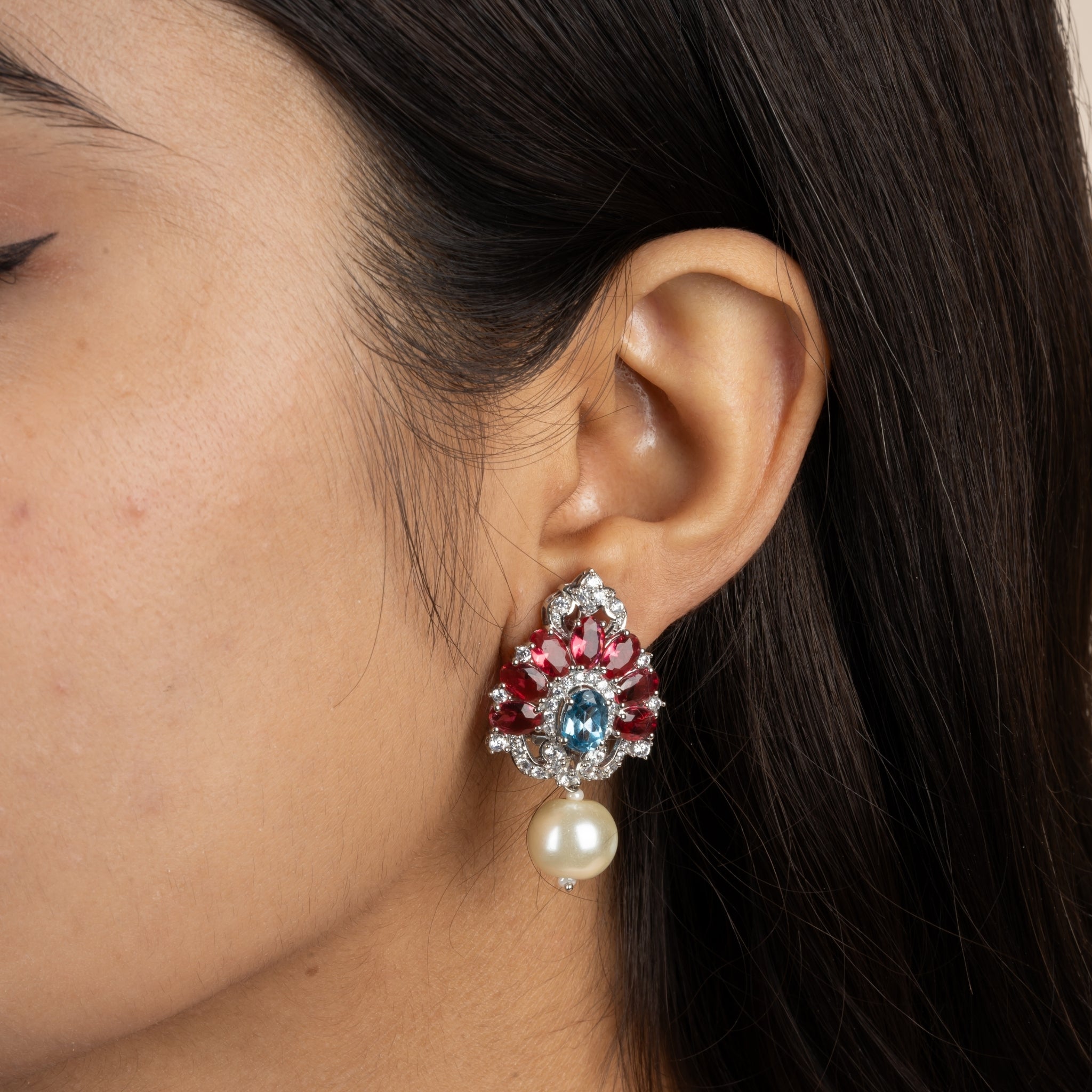 Elegant Leaf  with Pearl Drop Earring