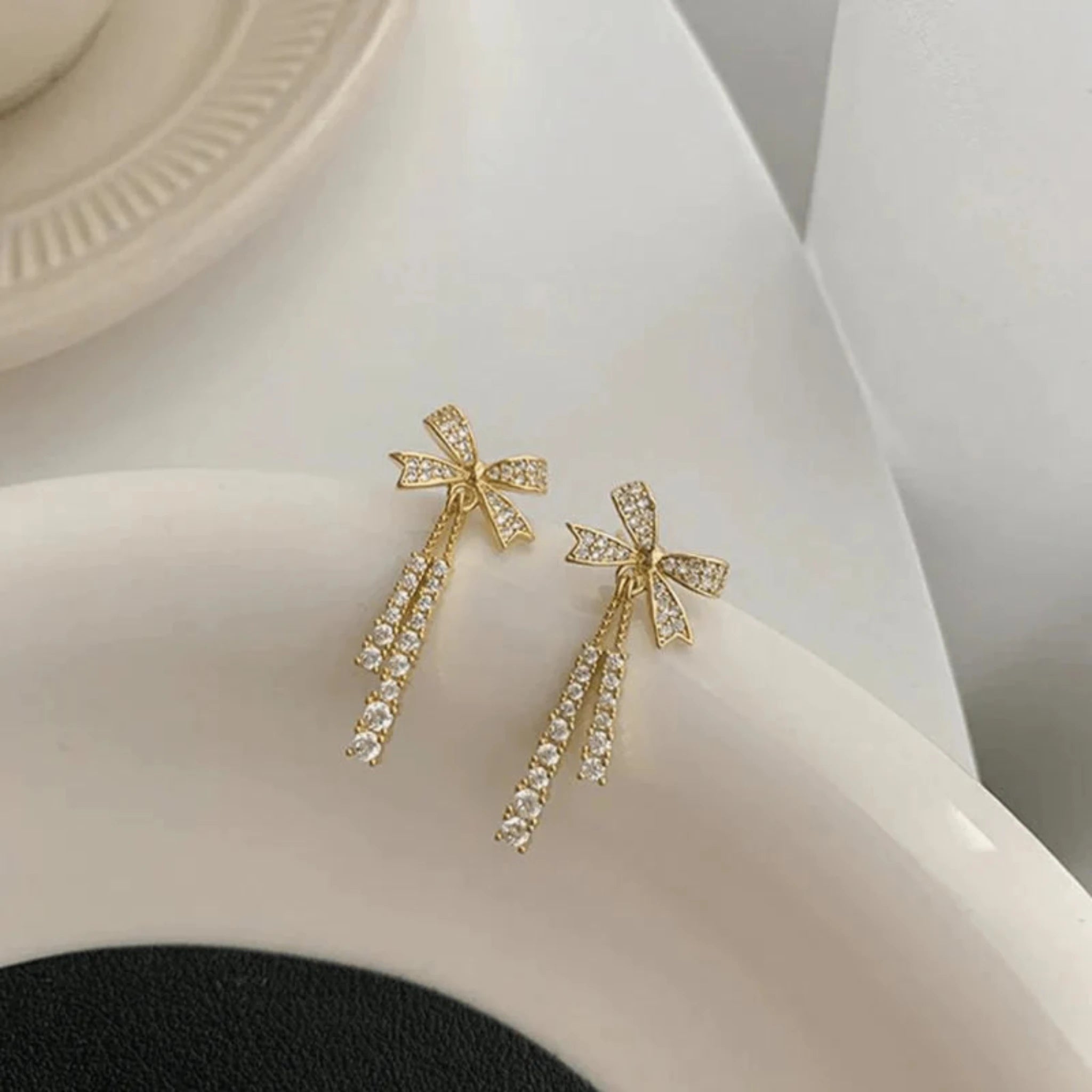 Silver Glittering Tassel Sophisticated Bowknot Yellow Gold Earring For Woman