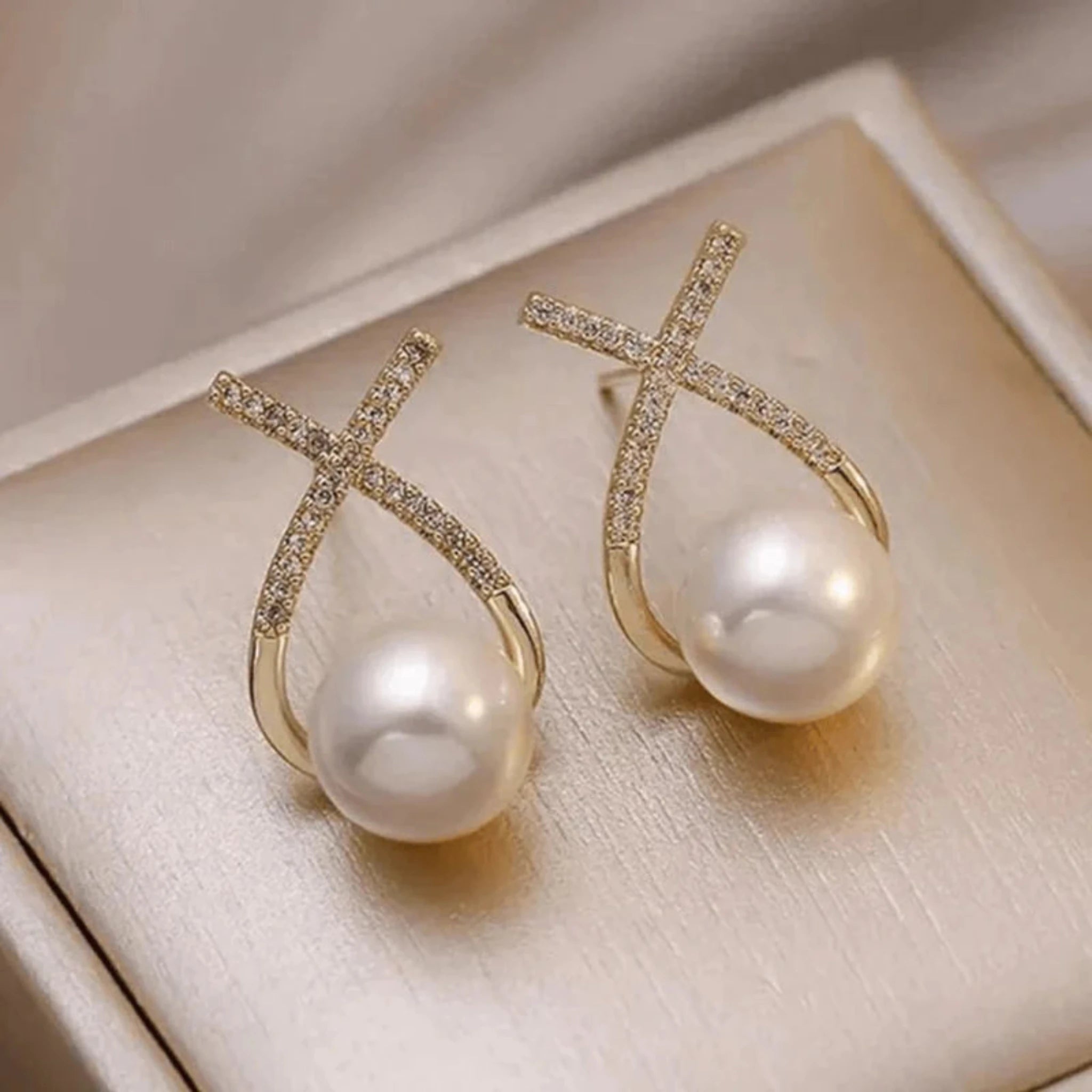 Silver Pearl Stud crossed Yellow Gold Earring For Woman