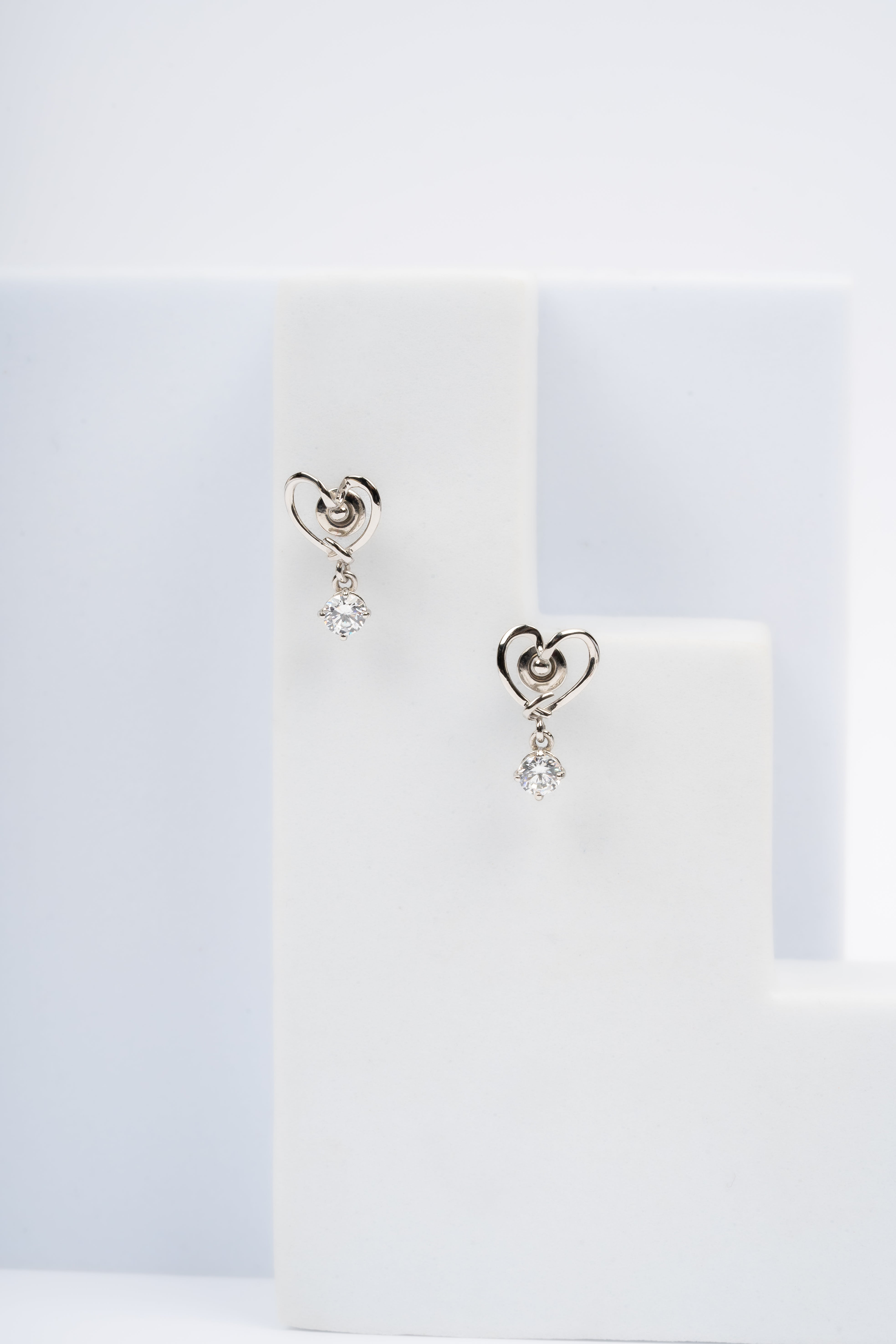 White Gold Adjustable Silver Brilliant Zirconia Heart Drop Stud Earring For Woman