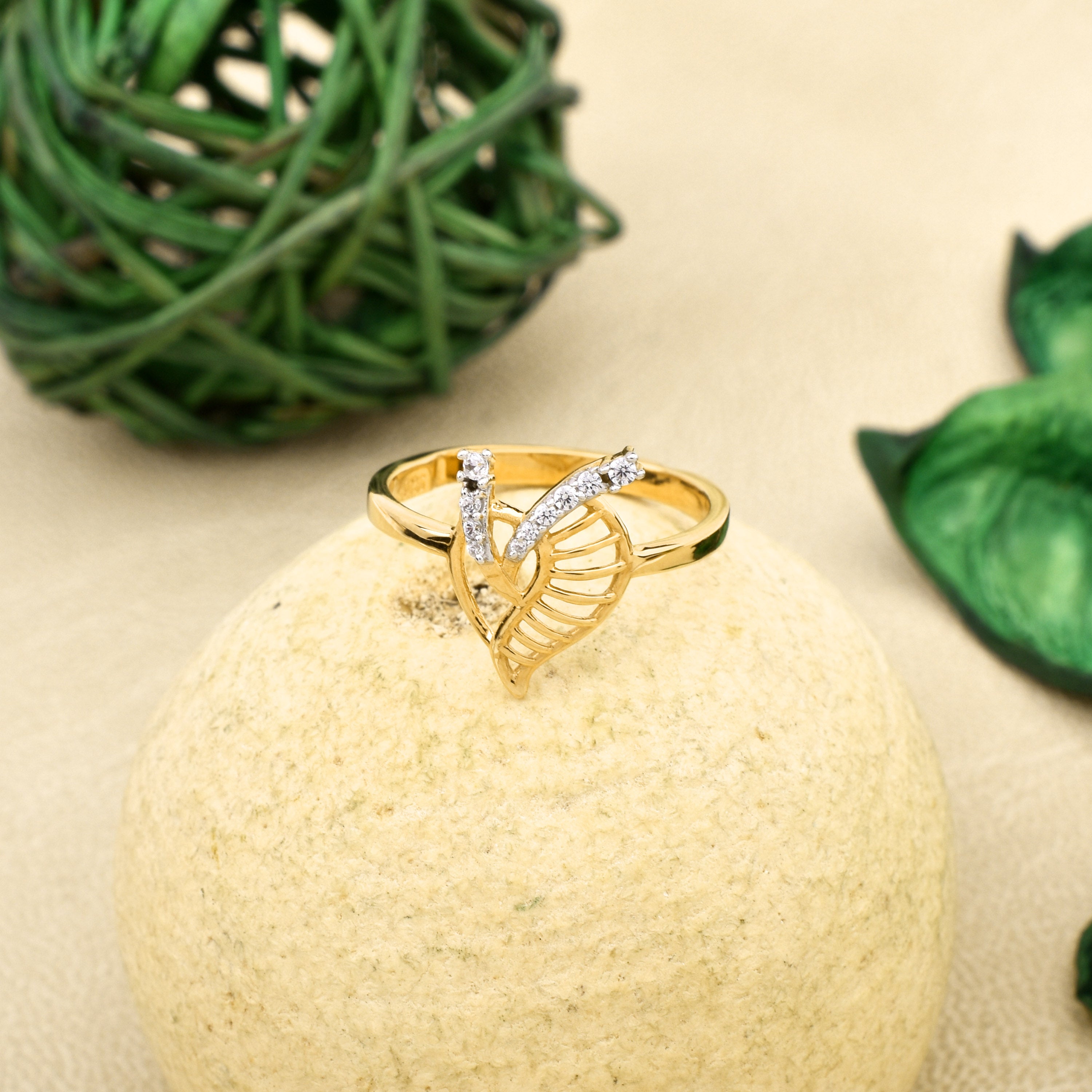 Yellow Gold Adjustable Silver Intricate Leaf Pattern Ring For Woman