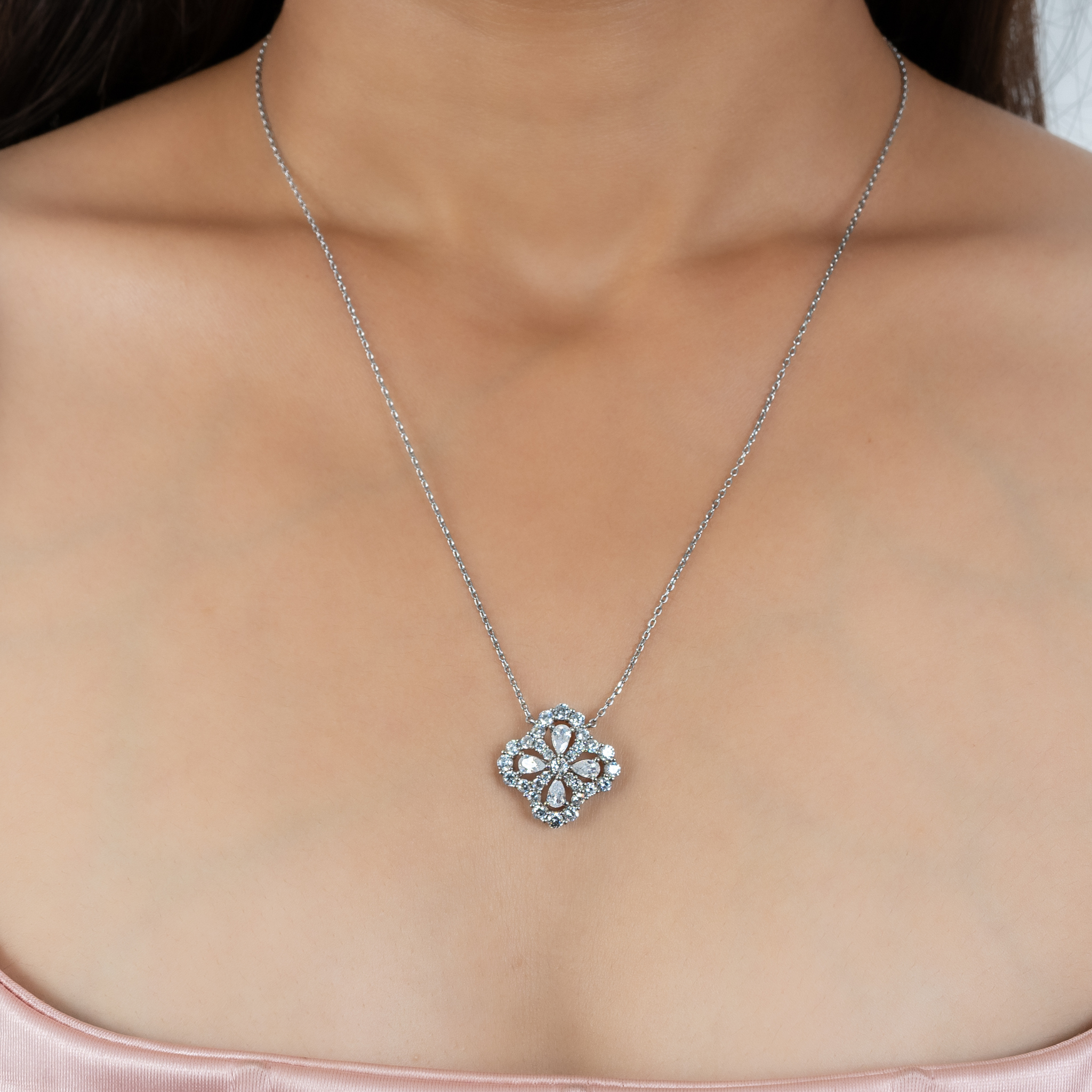 Clover Elegance Charm Pendant